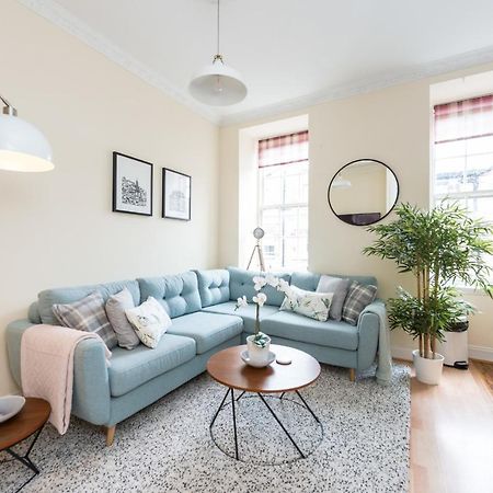 אדינבורו Bright And Modern 2 Bed Apartment מראה חיצוני תמונה